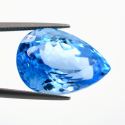 41,03 ct Topaze Bleu Suisse Taille Poire