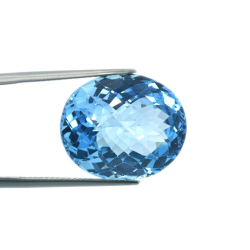 25.29 ct Blue Topaz Oval Cut with Chessboard