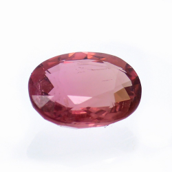 1,47 ct rosa Turmalin im Ovalschliff 8,17 x 6,28 mm