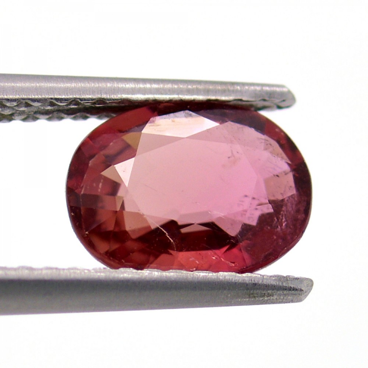 1.47ct Tourmaline Rose Taille Ovale 8.17x6.28mm