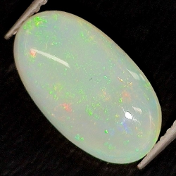 2.97ct Edelopal Oval Cabochon Schnitt