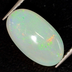 2.97ct Edelopal Oval Cabochon Schnitt