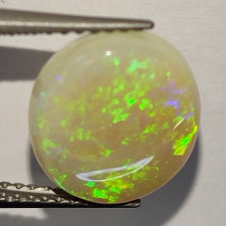 3.01ct Edelopal Oval Cabochon Schnitt