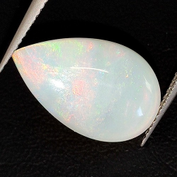 4.99ct Opale Noble Taille Cabochon Poire