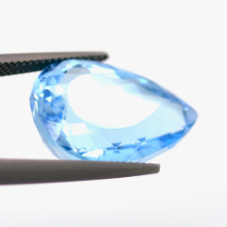 23.91ct Topaze Bleu Taille Poire