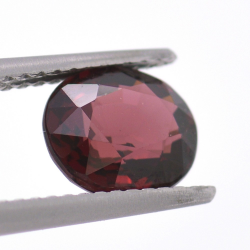 2.10ct Rhodolite Granat Oval Schnitt