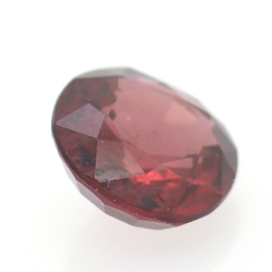 1.68ct Rhodolite Granat Oval Schnitt