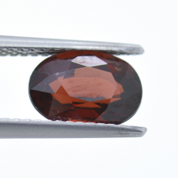 1.81ct Rhodolite Granat Oval Schnitt