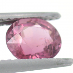 1,06 ct rosa Turmalin im Ovalschliff 6,65 x 5,77 mm