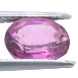 2,00 ct rosa Turmalin im Ovalschliff 7,95 x 6,60 mm