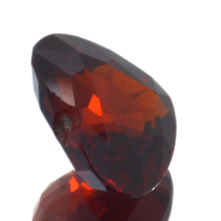 2.30ct Granato Spessartino in Facetatto Cuore