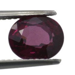 2.86ct Rhodolite Granat Oval Schnitt