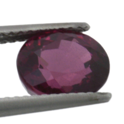 2.86ct Granato Rodolite Taglio Ovale