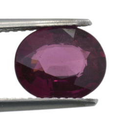 2.75ct Rhodolite Garnet Oval Cut