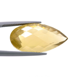 27.01ct Citrin Birne konkav Schachbrett