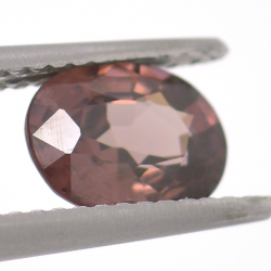 1.53ct Zircone Rosa Faccettato Ovale