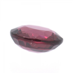 1.57ct Rhodolite Garnet Oval Cut