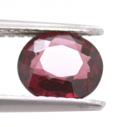 1.57ct Rhodolite Granat Oval Schnitt