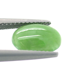 1.95ct Jade Impérial Taille Cabochon Ovale