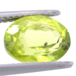 2.60ct Peridot Oval Schnitt