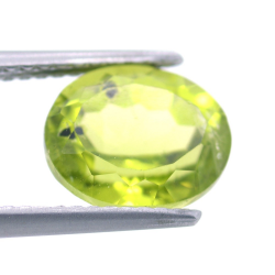 3.27ct Peridoto Talla Ovalada