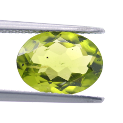 3.14ct Péridot Taille Ovale