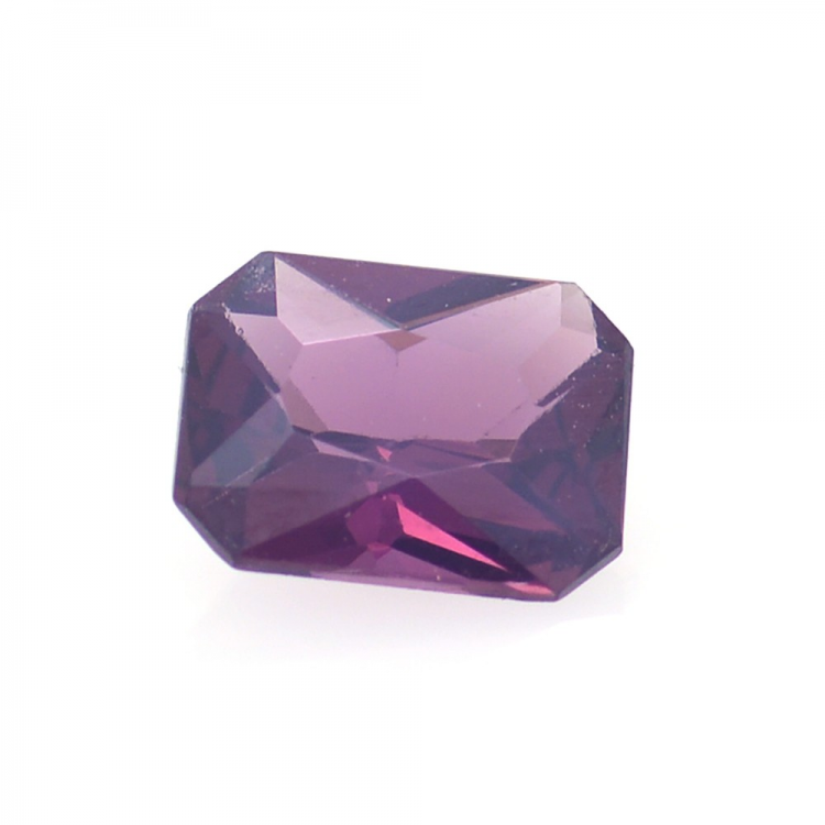 0.77ct Spinelle Pourpre Taille Ciseaux