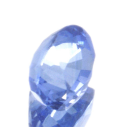 0,62 ct blauer Saphir im Ovalschliff 5,04 x 3,94 mm