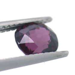 1.24ct Spinelle Pourpre Taille Ovale