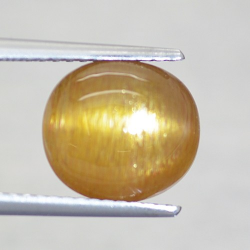 2.90ct Pierre de Soleil Étoile Taille Cabochon Ovale